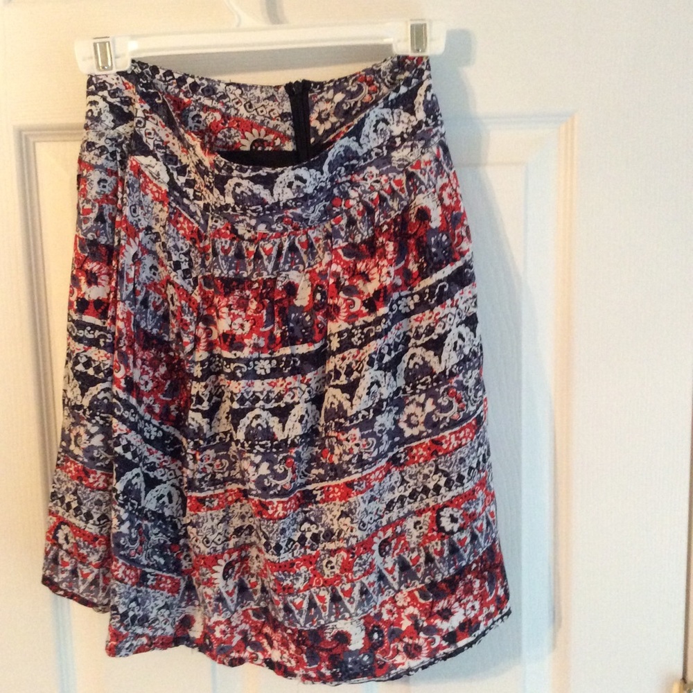 Forever 21 lined Skirt. Small. NWT